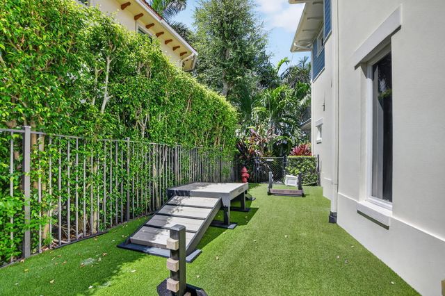 764 NE 33rd Street, Boca Raton, FL 33431
