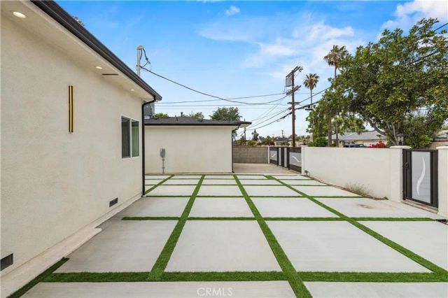 8149 Saint Clair, North Hollywood, CA 91605