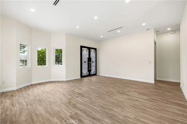 8149 Saint Clair, North Hollywood, CA 91605