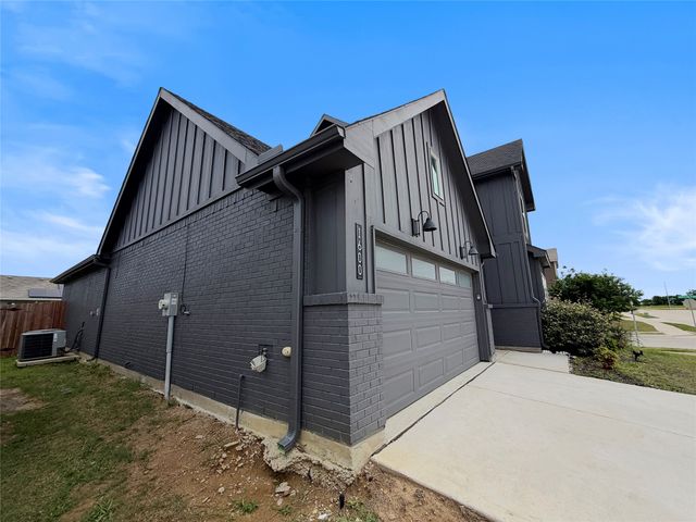 1600 Battery Park Drive, Alvarado, TX 76009