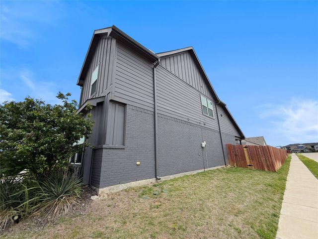 1600 Battery Park Drive, Alvarado, TX 76009