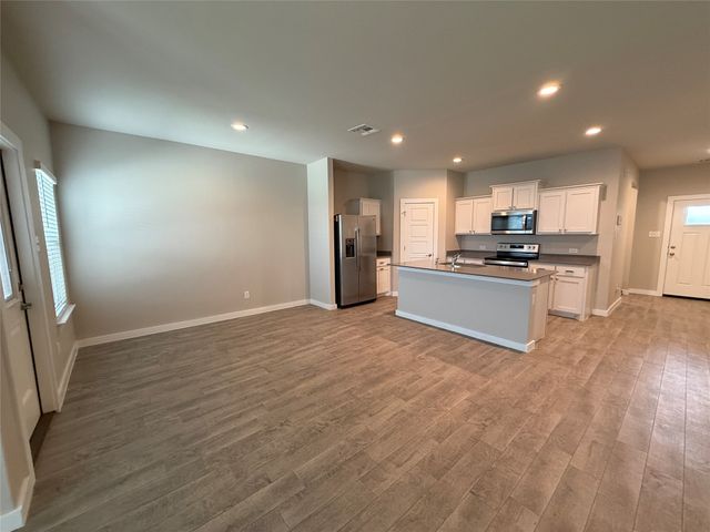 1600 Battery Park Drive, Alvarado, TX 76009