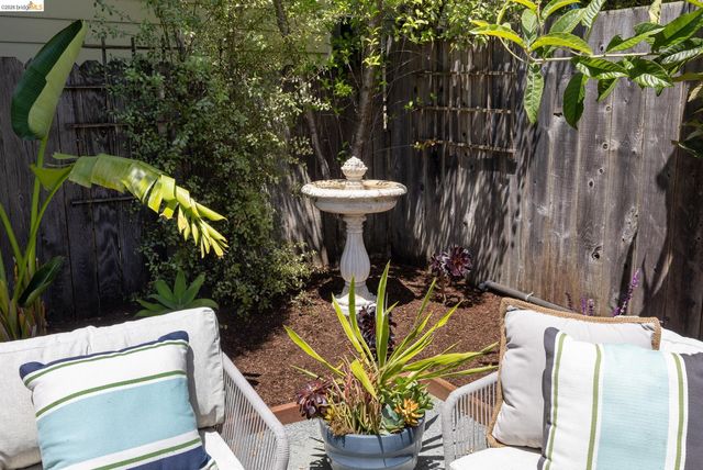 2238 California St, Berkeley, CA 94703