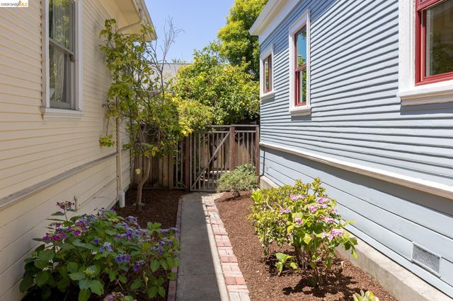 2238 California St, Berkeley, CA 94703