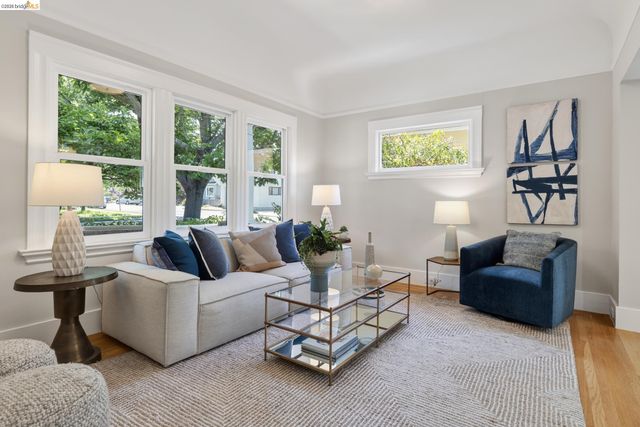 2238 California St, Berkeley, CA 94703