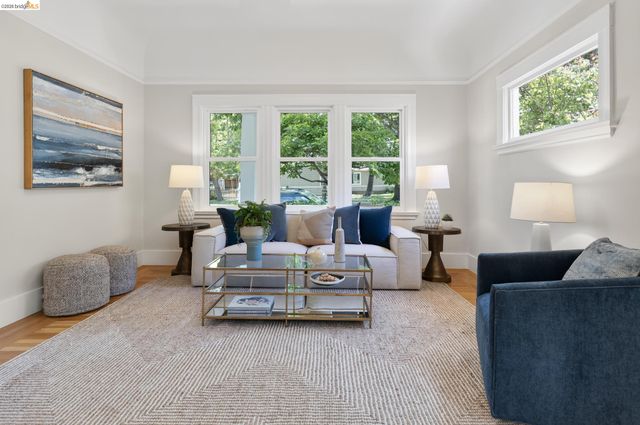 2238 California St, Berkeley, CA 94703
