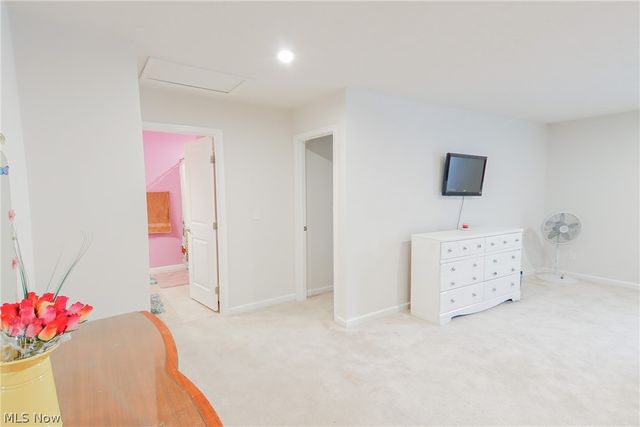 3659 Shady Timber Drive, Twinsburg, OH 44087