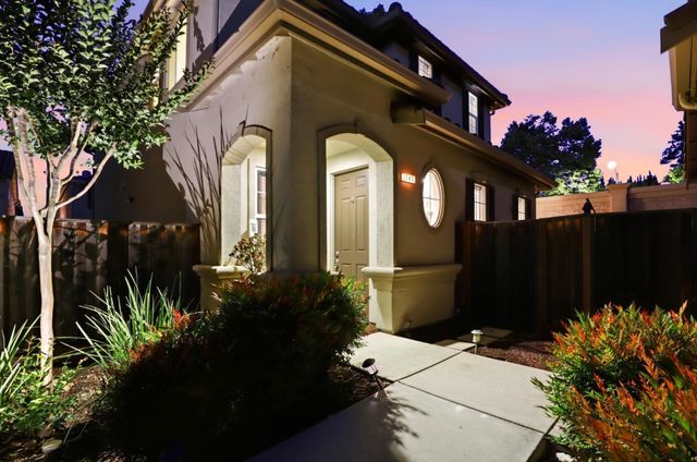 143 Lusitano Way, Gilroy, CA 95020