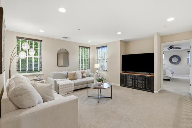143 Lusitano Way, Gilroy, CA 95020