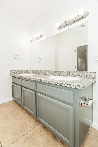 3770 W Princeton Avenue, Fresno, CA 93722