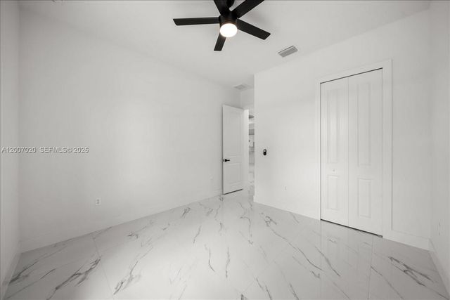 1033 E Plymouth St E, Lehigh Acres, FL 33974