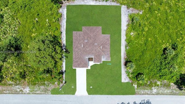 1033 E Plymouth St E, Lehigh Acres, FL 33974
