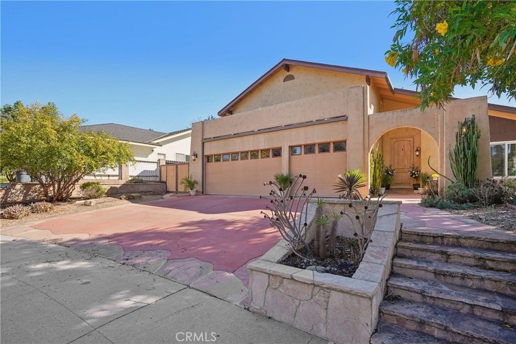 42 Kanan Road, Oak Park, CA 91377 — exterior