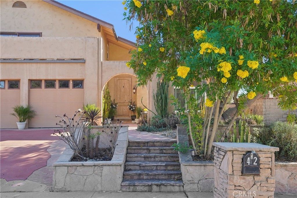 42 Kanan Road, Oak Park, CA 91377 — photo 2