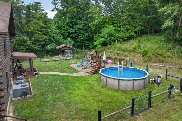 20 Magee Ln, Elmwood, TN 38560