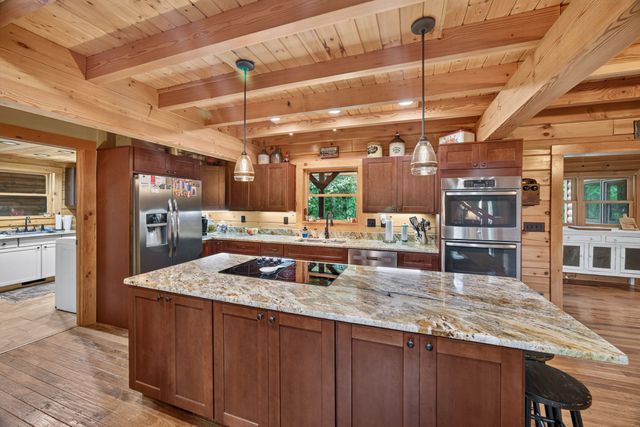 20 Magee Ln, Elmwood, TN 38560