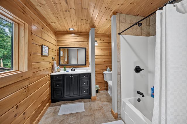 20 Magee Ln, Elmwood, TN 38560