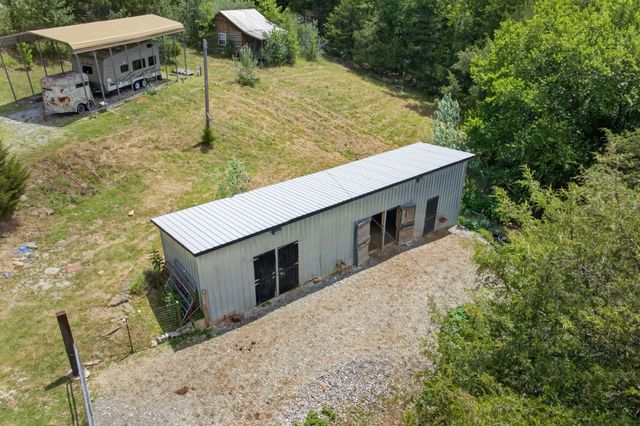 20 Magee Ln, Elmwood, TN 38560