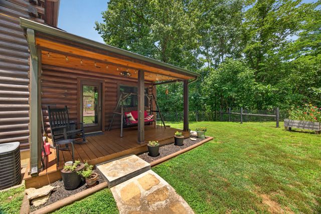 20 Magee Ln, Elmwood, TN 38560