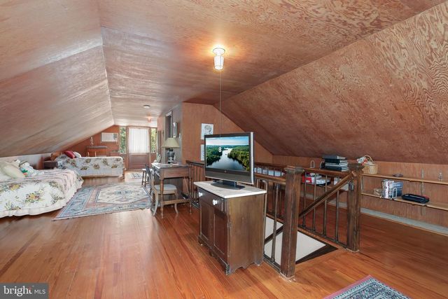 701 STILLWATER RD, Gibson Island, MD 21056