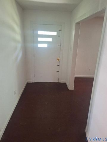 111 Damascus Dr, Richmond, VA 23227