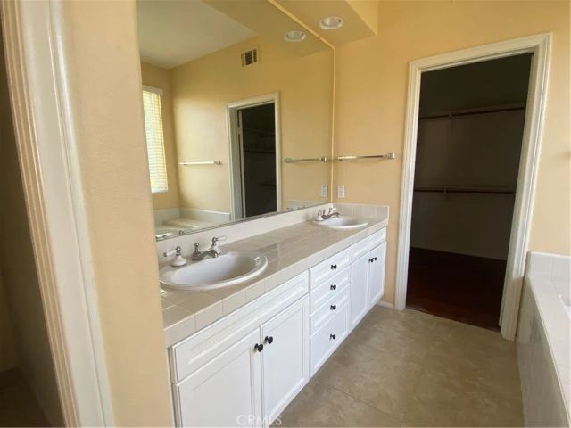 44 Whispering Pine, Irvine, CA 92620