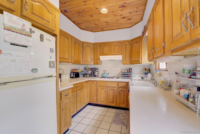 342 E Walnut Street, Long Beach, NY 11561