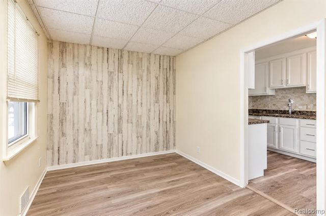 14916 Crescentwood Avenue, Eastpointe, MI 48021