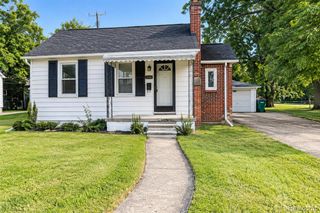 14916 Crescentwood Avenue, Eastpointe, MI 48021