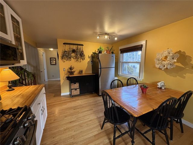 18 Mercedes Drive, Chili, NY 14624