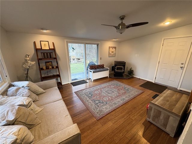 18 Mercedes Drive, Chili, NY 14624