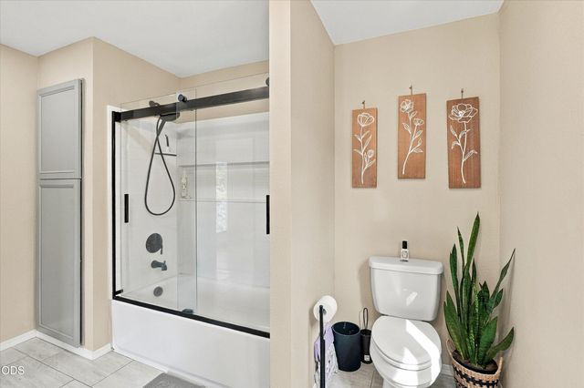 433 Hawksdale Drive, Grants Pass, OR 97526