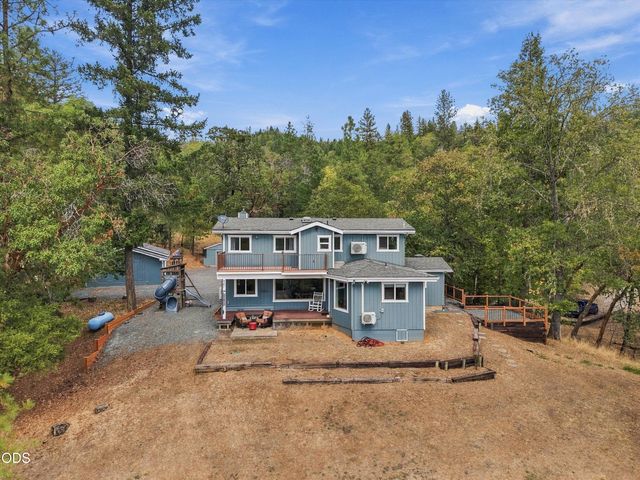 433 Hawksdale Drive, Grants Pass, OR 97526