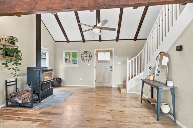 433 Hawksdale Drive, Grants Pass, OR 97526