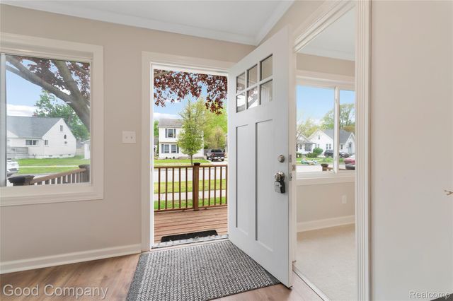 310 Massoit Street, Clawson, MI 48017
