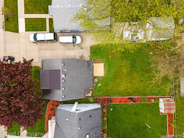 310 Massoit Street, Clawson, MI 48017