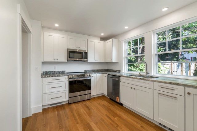 5 Brummitt Court, Wolfeboro, NH 03894