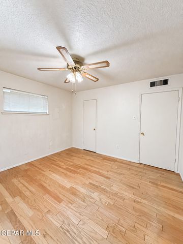 9868 MINUTEMAN Street, El Paso, TX 79924