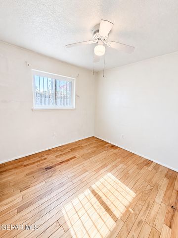 9868 MINUTEMAN Street, El Paso, TX 79924