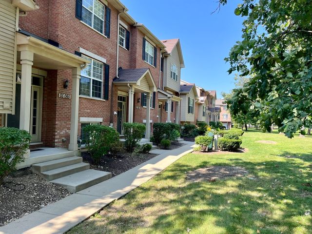 S057 Kerry Court, Winfield, IL 60190