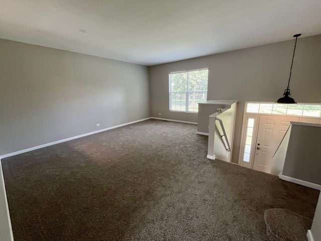 S057 Kerry Court, Winfield, IL 60190