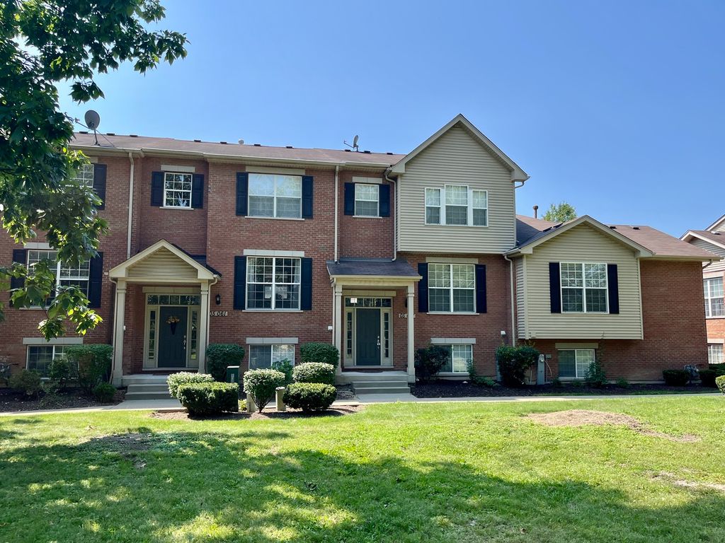 S057 Kerry Court, Winfield, IL 60190
