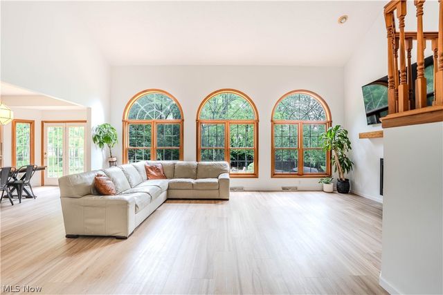 10203 Forestwood Lane, North Royalton, OH 44133