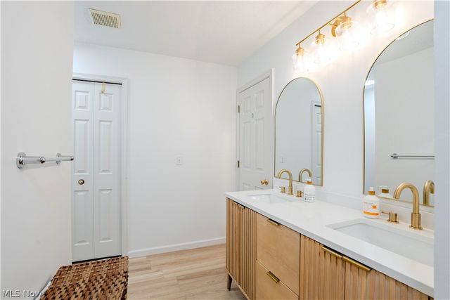 10203 Forestwood Lane, North Royalton, OH 44133