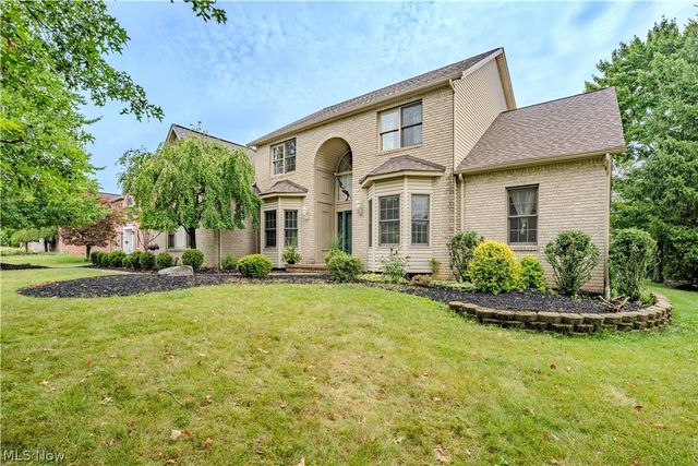 10203 Forestwood Lane, North Royalton, OH 44133