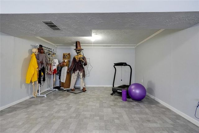 1808 SE Kingsway Street, Oak Grove, MO 64075