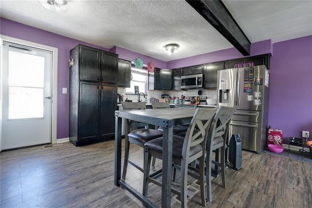 1808 SE Kingsway Street, Oak Grove, MO 64075