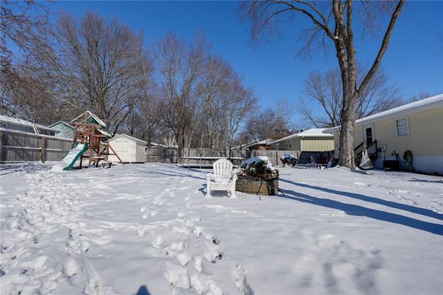 1808 SE Kingsway Street, Oak Grove, MO 64075