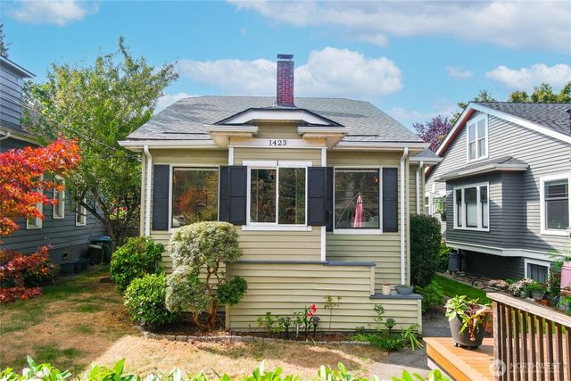 1423 33rd Avenue, Seattle, WA 98122