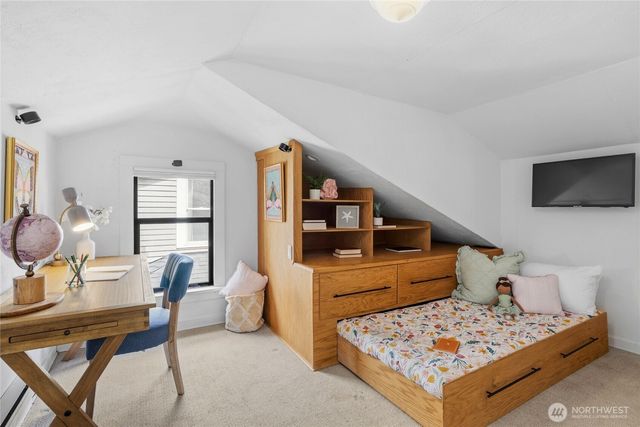 1423 33rd Avenue, Seattle, WA 98122